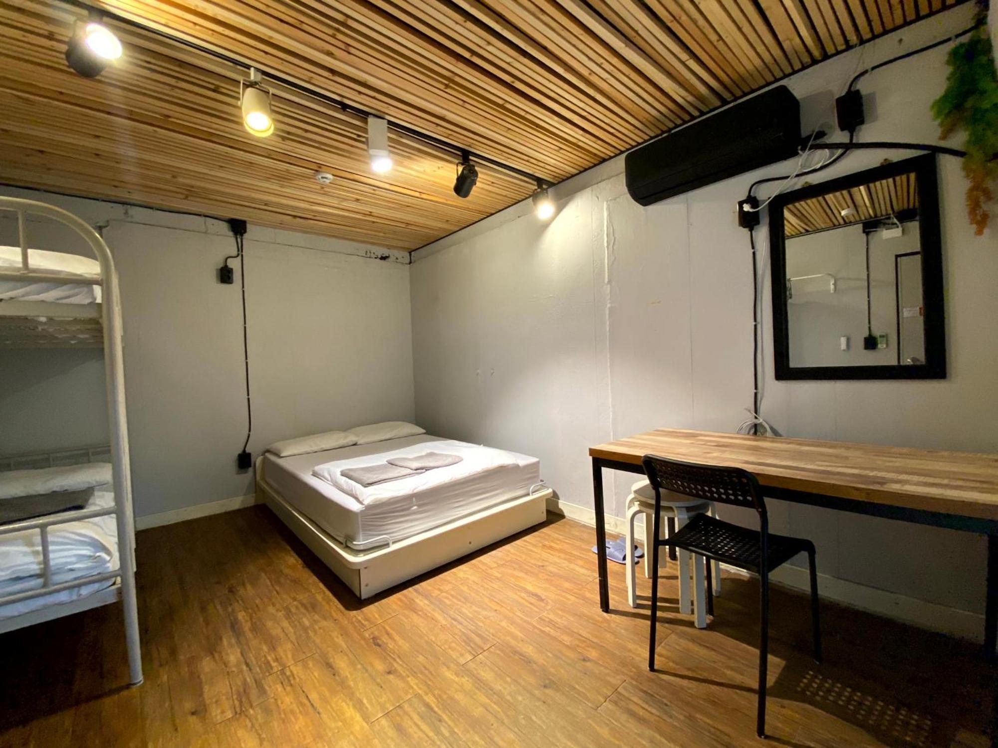 Itaewon Inn Seoul Room photo